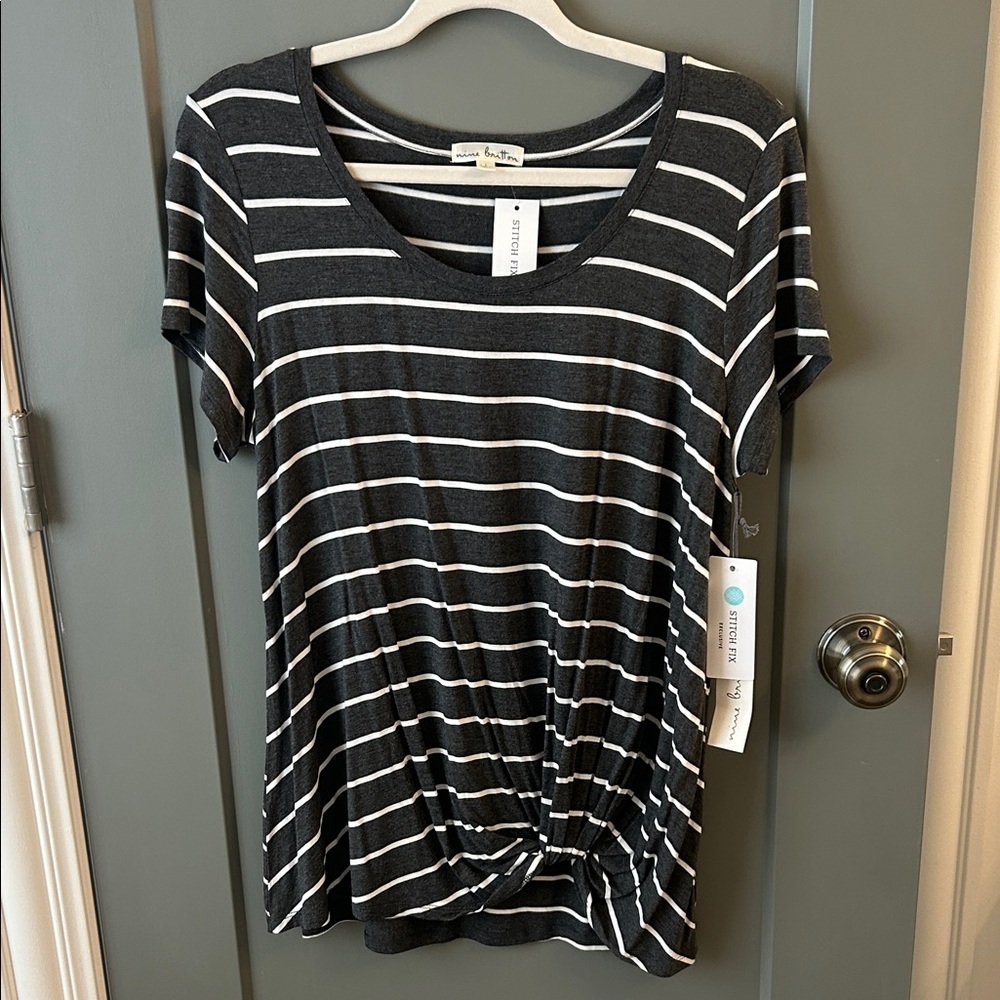 Nine Britton grey and White Striped Short Sleeve Top Stitch Fix Size Large